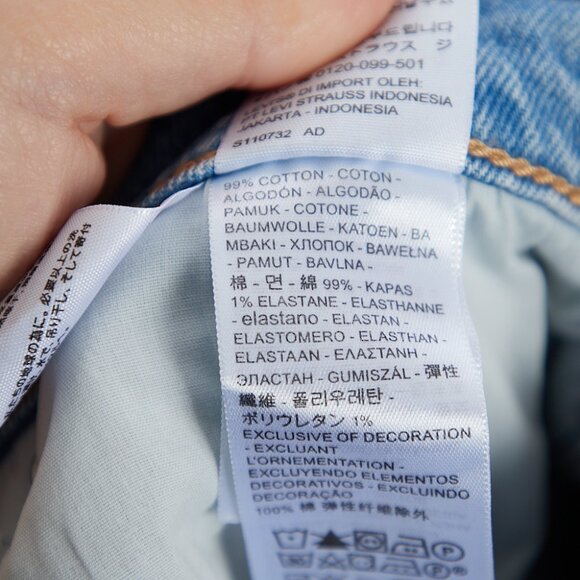 Levi's 70s High Flare Jeans Women's Size 30 - Picture 6 of 8